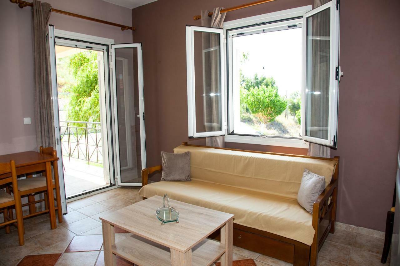 Maspali Apartments Lixouri Exterior foto